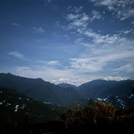 Auberge de jeunesse Wake In Himalayas à Pelling Extérieur photo