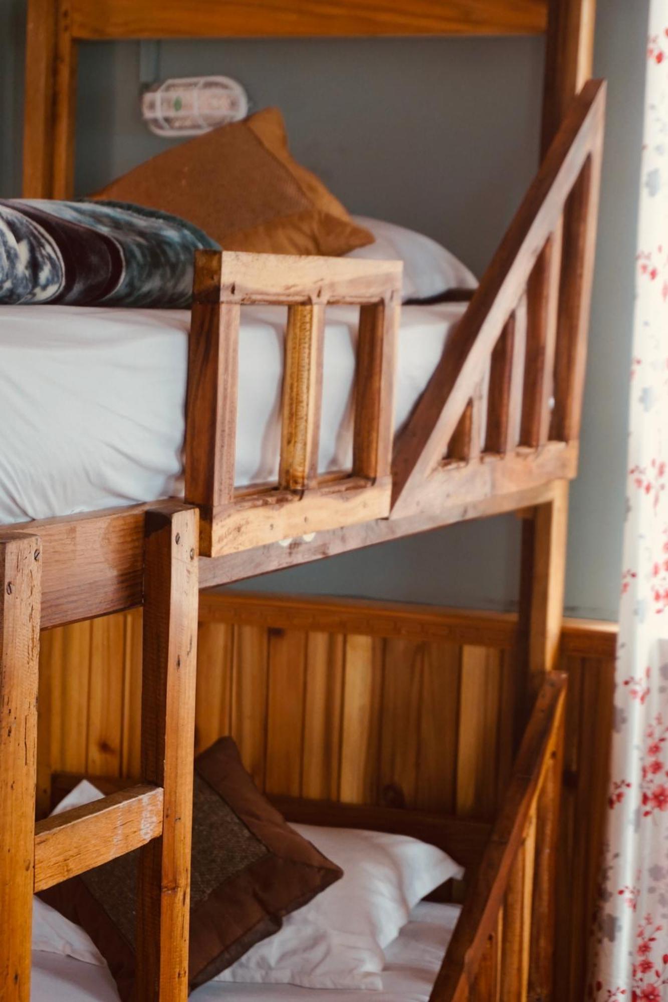 Auberge de jeunesse Wake In Himalayas à Pelling Extérieur photo