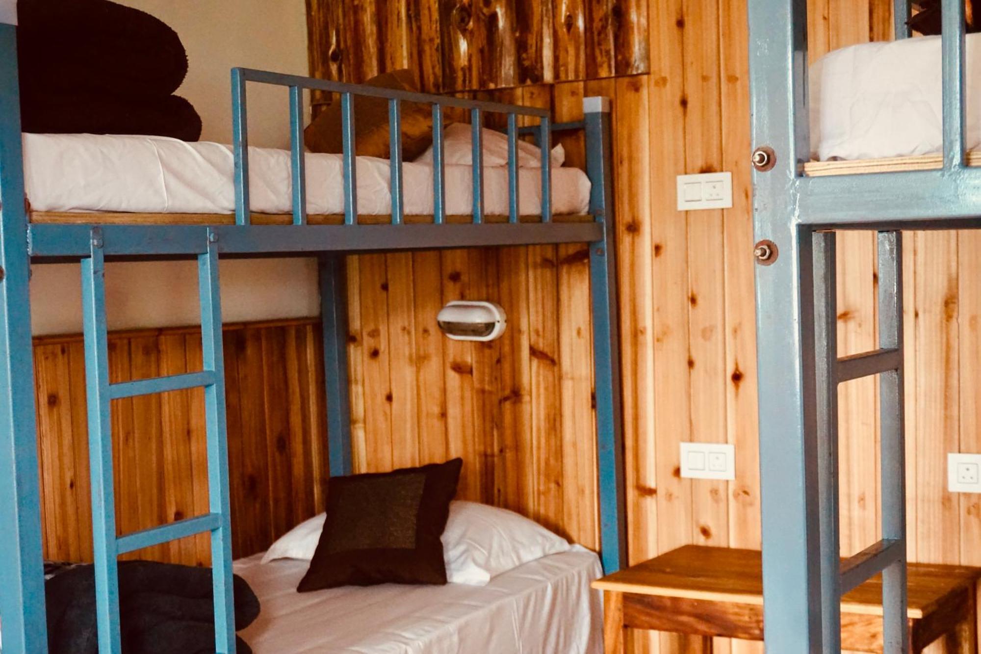 Auberge de jeunesse Wake In Himalayas à Pelling Extérieur photo