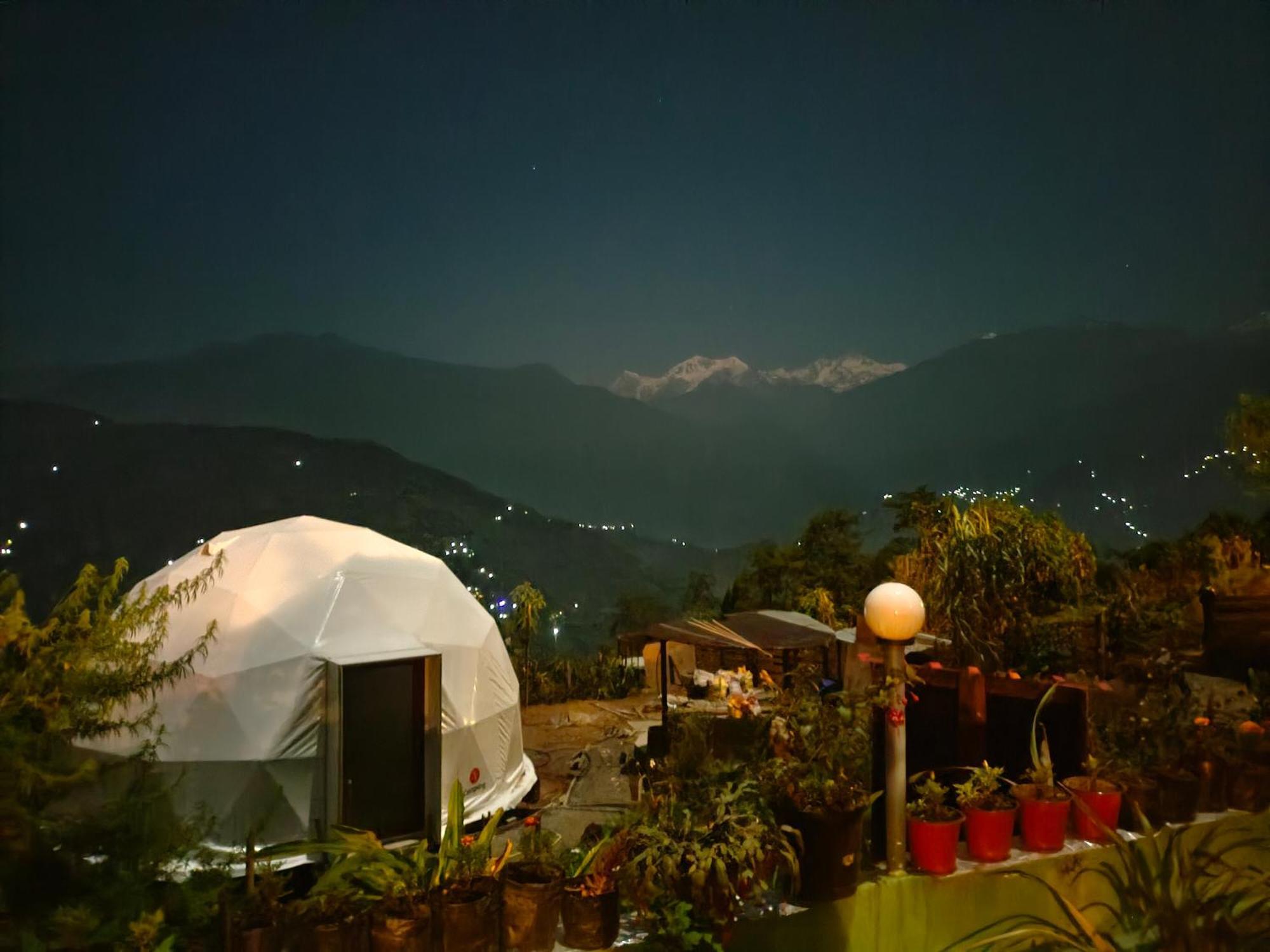 Auberge de jeunesse Wake In Himalayas à Pelling Extérieur photo
