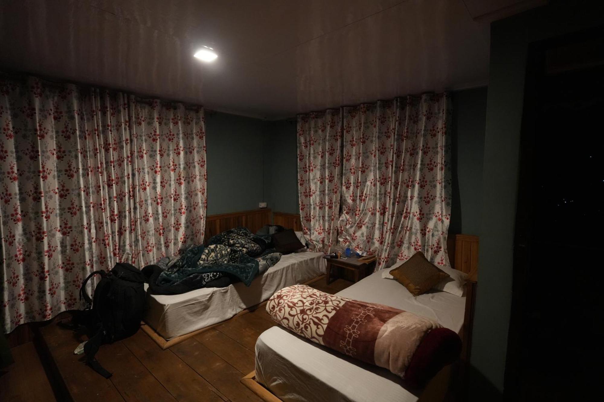 Auberge de jeunesse Wake In Himalayas à Pelling Extérieur photo